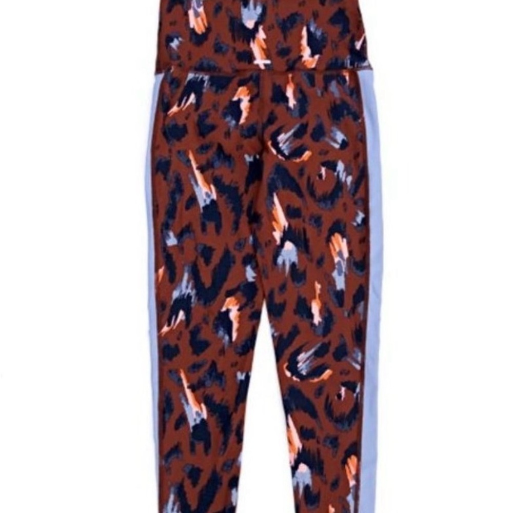 AERIE Women's Abstract Funky Artsy Animal
Print Hi Rise Leggings Medium